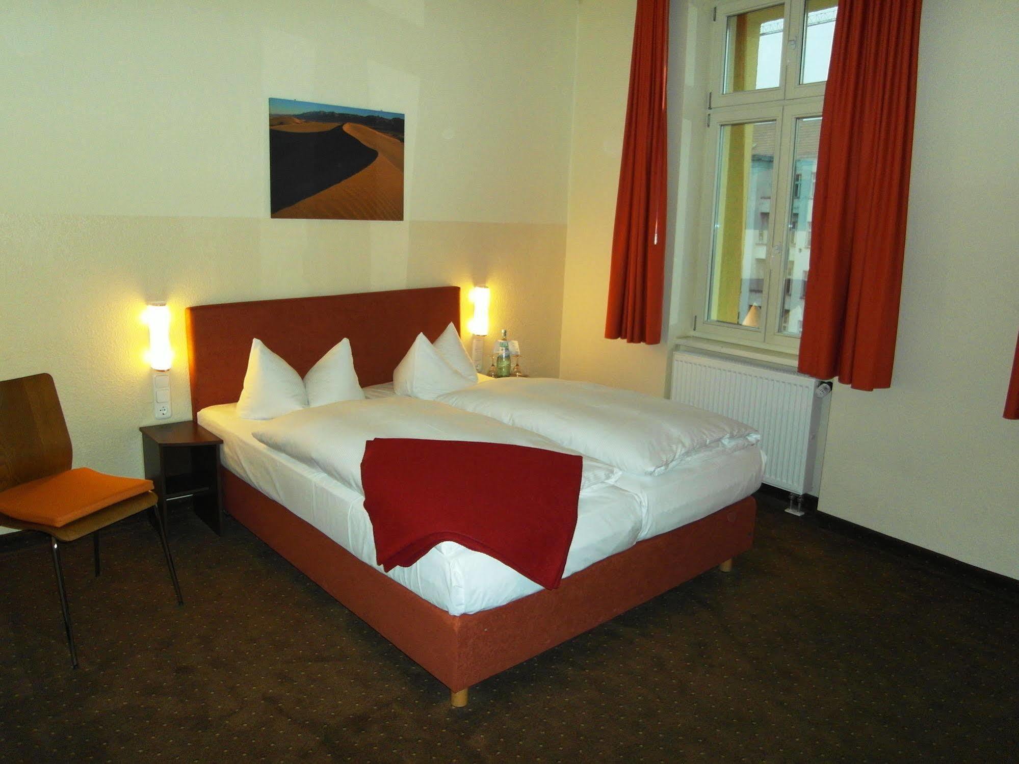 Melarose Feng Shui Hotel Berlin Exteriör bild